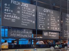 面包甜点陈列柜-麦田工坊(月湖店)