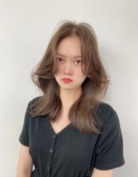 -变画·发型STUDIO