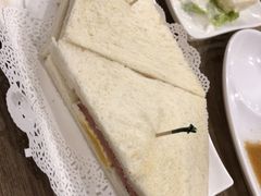 火腿蛋三文治-圣罗兰叻沙茶餐厅(金峰路店)