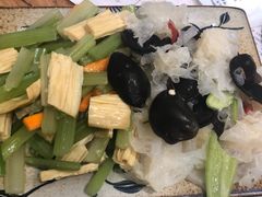 -山河屯铁锅炖鲜鹅·东北菜(开发区一店)