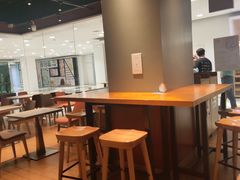 大堂-The Habit Burger Grill 哈比特汉堡(复兴soho店)