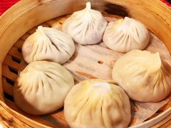 蟹粉小笼-新镇江酒家(南京西路店)