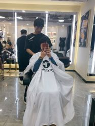 -AYO SALON