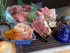 -铭牛烧肉·和牛海鲜自助(高新月牙湖店)