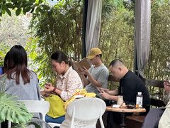 -彳亍咖啡·这里(水湾路店)