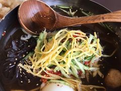 -服务大楼冷面(延大店)