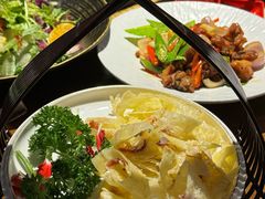 -雀舞云南菜(天津天河城购物中心店)