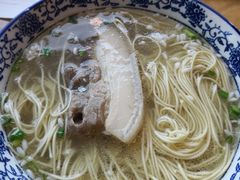 枫镇肉面-裕兴记·三虾面(西北街总店)