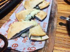 塔哈尔芝士羊肉饼-塔哈尔·新疆盛宴(城西银泰店)