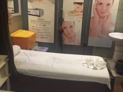 -莱蔻·圣灸堂·推拿艾灸(天山店)