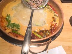 -洱火云南酸菜牛肉火锅(石景山当代商城店)