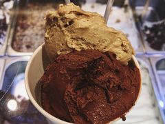 榛子冰激凌-VENCHI 闻绮(北京国贸商城店)