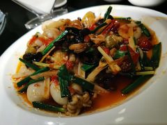 -渝半城经典川粤菜(重庆天地店)
