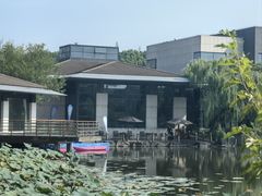-上海怡沁园度假酒店