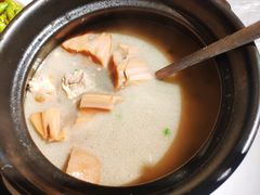 排骨藕汤-可可大虾武汉土菜大排档(万松园1店)