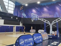 -悦狮体育俱乐部·青少年篮球·羽毛球培训(天通苑校区)