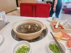 -天宜隆蘑菇宴火锅(石景山旗舰店)