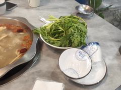 -光头药膳鸡(莱茵小镇店)