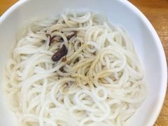 -花溪巷牛肉粉(泉城路店)