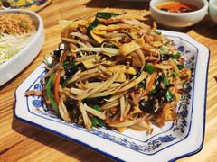 六合菜-满园烤鸭·春饼(华强广场店)