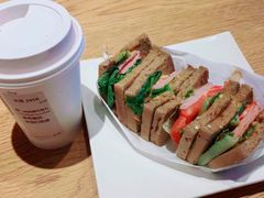 -星巴克臻选(北京颐堤港中心第二店)