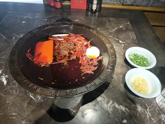 -红九格老火锅(三峡广场店)