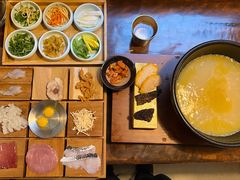 -银米·云南传统过桥米线(双廊黑金冠店)