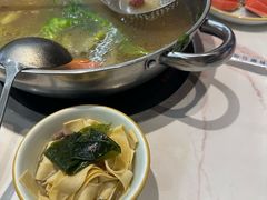 -乡土黄·鲜牛肉火锅·小龙虾(兴业街店)