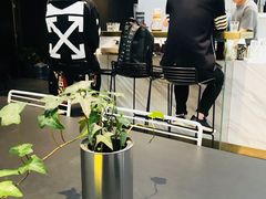 -UNI UNI(环亚凯瑟琳店)