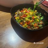 这家店评分4.8，这家店的酸菜鱼值得一试