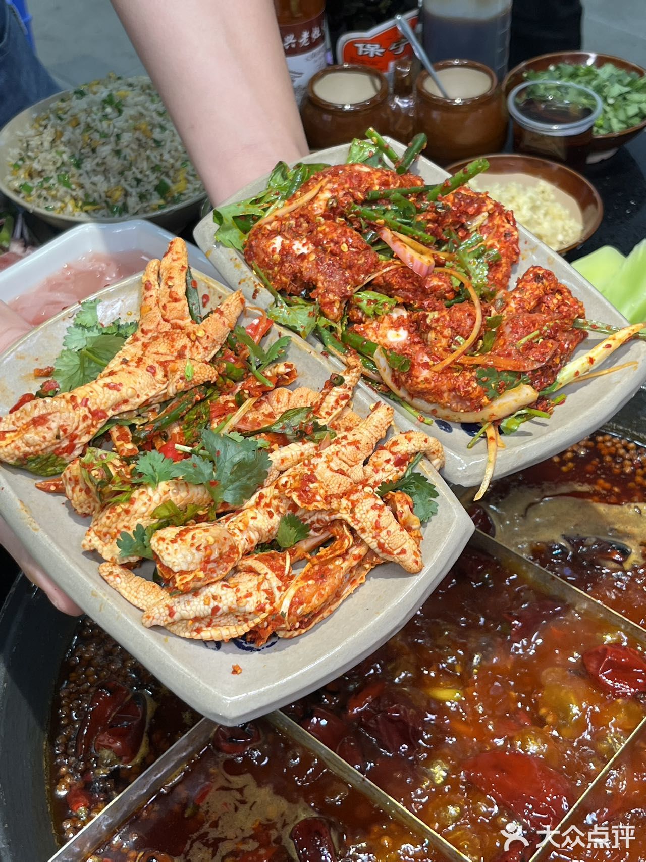 夏天来时代天街一定要冲这家火锅！鲜拌牛肉+冰镇水果捞