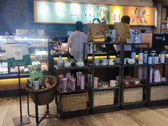 -星巴克臻选(周浦万达店)