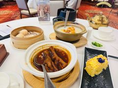 鲍汁凤爪-白天鹅宾馆-宏图府餐厅