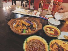 -蓝田九大碗民俗食府(蓝田店)