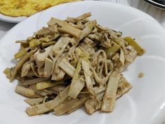 -天乐农家鱼头王(天目湖店)