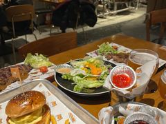 -HUZI虎滋精酿餐吧(京西大悦城店)