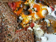 鸡蛋蘑菇熏肉荞麦可丽饼-RAC BAR(安福路店)