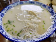 -雪琴面馆富安特色鱼汤面(城中花园店)