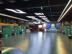-极限PLAY运动娱乐新世界·团建派对潮玩休闲馆·室内蹦极高空游乐园