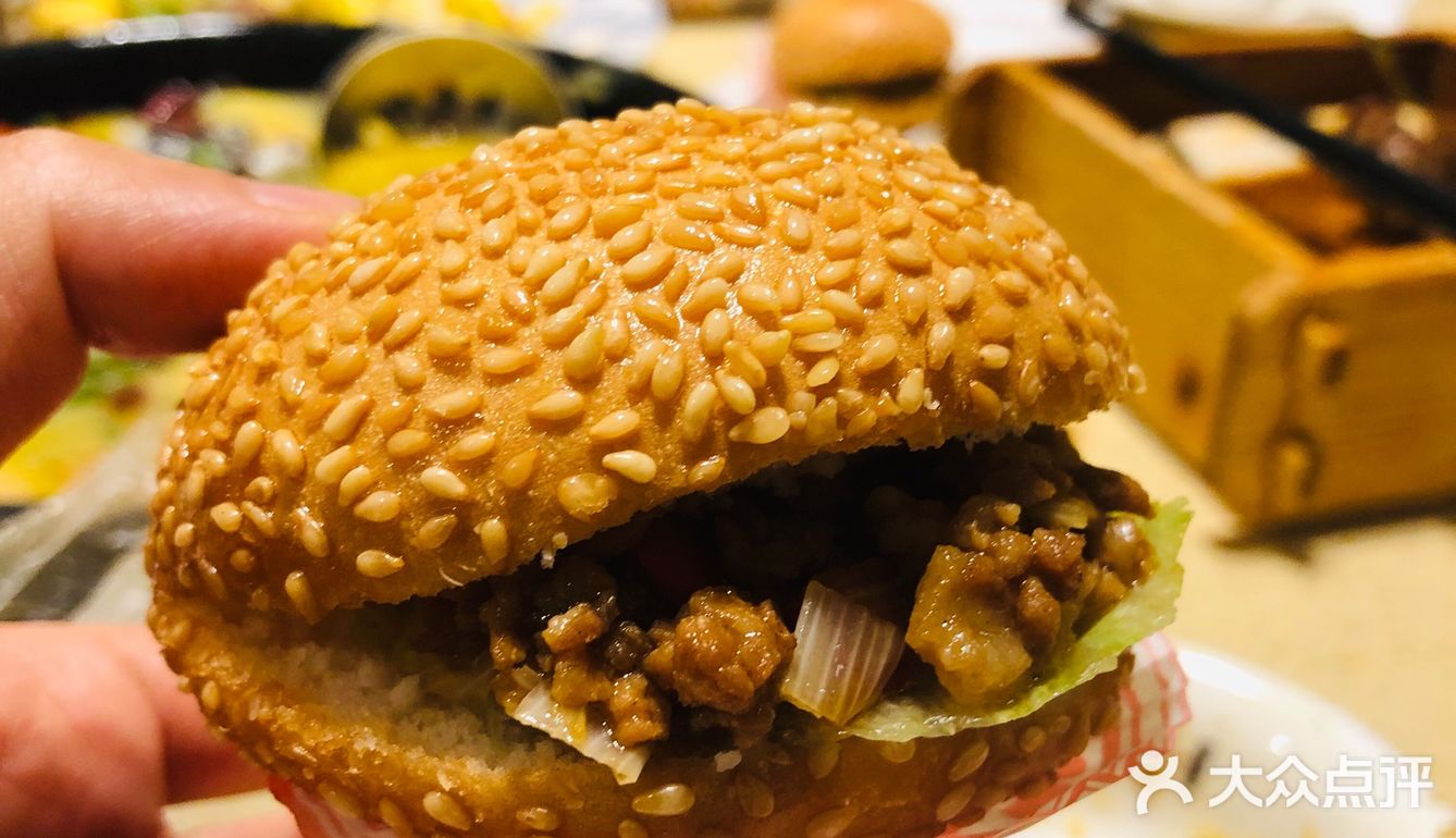 又来正哥了。一家人都喜欢来的一家店