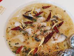 -渔语鱼酸菜鱼新川菜(来福士店)