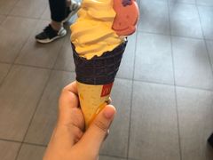 -麦当劳(展览路店)