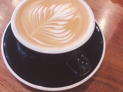 Latte-black rainbow coffee