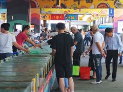 -三亚火车头万人海鲜广场