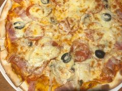 超级至尊披萨-JINNS锦时 steak&pizza(浸信会礼拜堂旧址店)