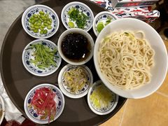 -海碗居老北京炸酱面(增光路店)
