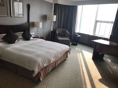 -宜昌均瑶国际酒店(宜昌CBD购物中心夷陵广场店)