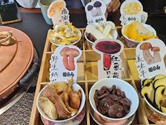 -菌自由丨野生菌火锅特色庭院餐厅(丽江古城店)