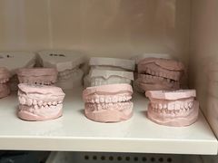 -瑞尔齿科(南京东路名人诊所)