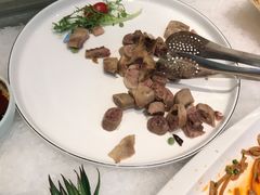 川味口水鸡-绿岛港轩海鲜烤肉涮锅自助餐厅